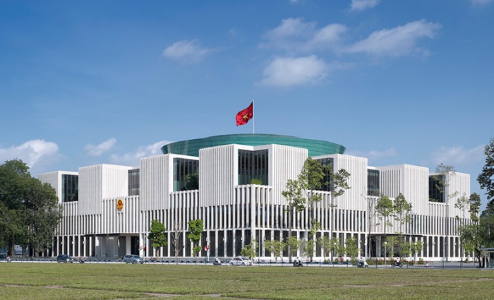 https://www.luxiona2020.mortensen.cat/projects/projects/arquitectural/Parlamento Vietnam/parlamento-vietnam_4.jpg