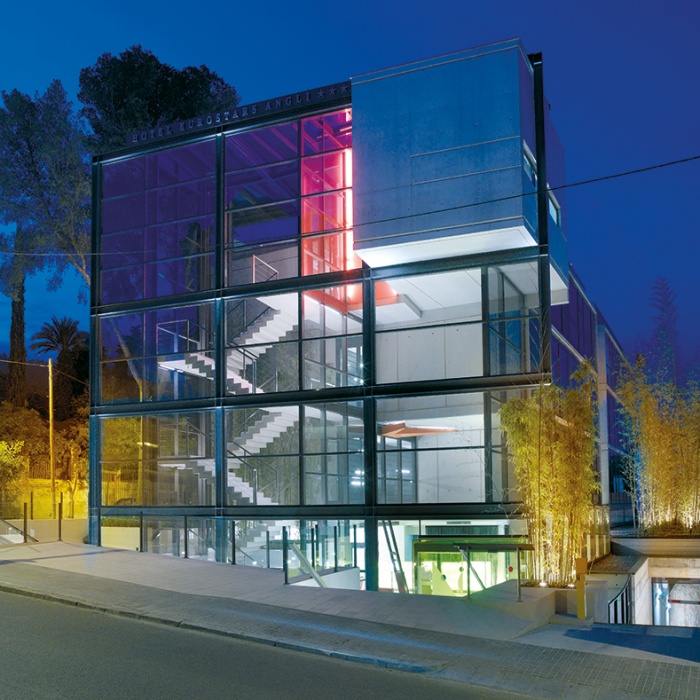 https://www.luxiona2020.mortensen.cat/projects/projects/hospitality/Hotel Angli/Angli_6.jpg