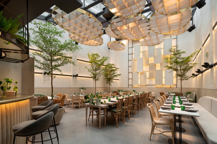 https://www.luxiona2020.mortensen.cat/projects/projects/hospitality/canton23/01-gastrobar-canton23-la-coruna-luxiona.jpg