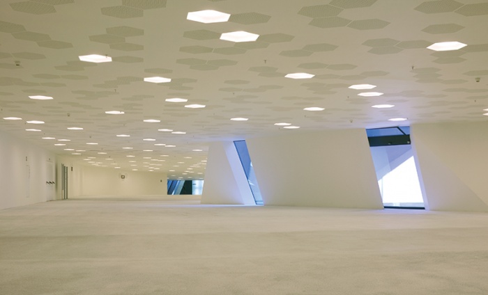 https://www.luxiona2020.mortensen.cat/projects/projects/arquitectural/Forum/forum_4.jpg