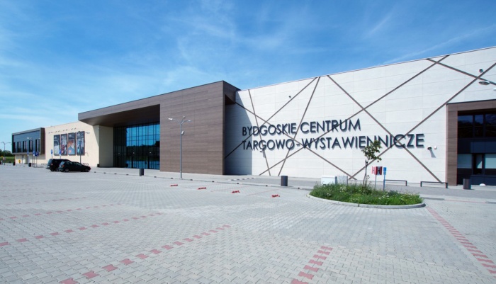https://www.luxiona2020.mortensen.cat/projects/projects/art/Centro de expo Bydgoszcz/Centro-de-exposiciones-de-Bydgoszcz-7.jpg