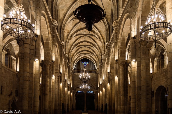 https://www.luxiona2020.mortensen.cat/projects/projects/arquitectural/catedral-orense/01-Catedral Ourense Luxiona.jpg