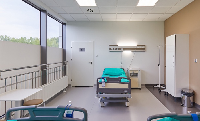https://www.luxiona2020.mortensen.cat/projects/projects/health care/Jolly Med/Jolly_Med_Warszawa_4.jpg