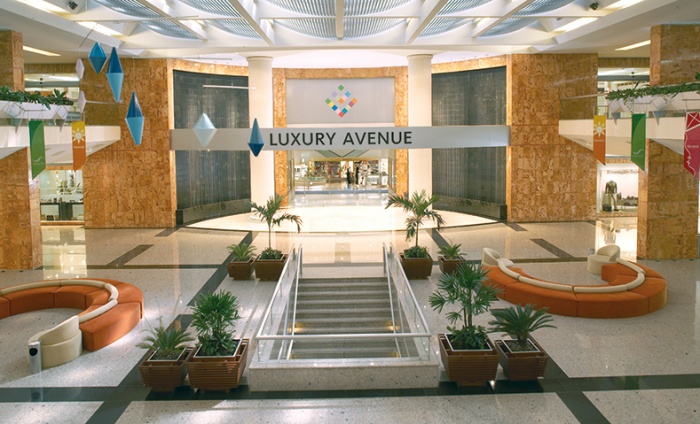 https://www.luxiona2020.mortensen.cat/projects/projects/retail/Luxury Avenue/luxury-avenue_2.jpg