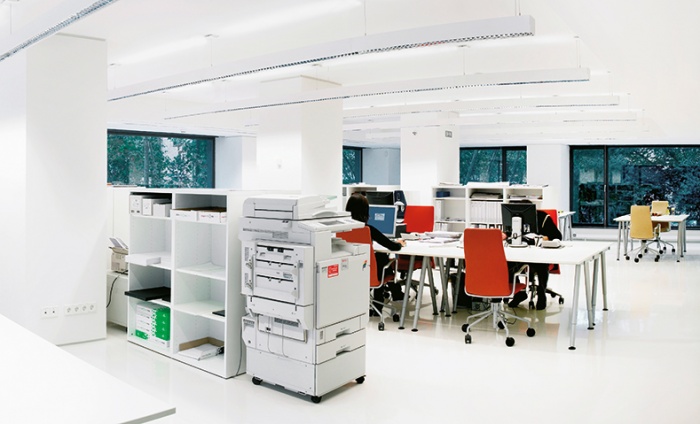 https://www.luxiona2020.mortensen.cat/projects/projects/office/b720/b720_3.jpg