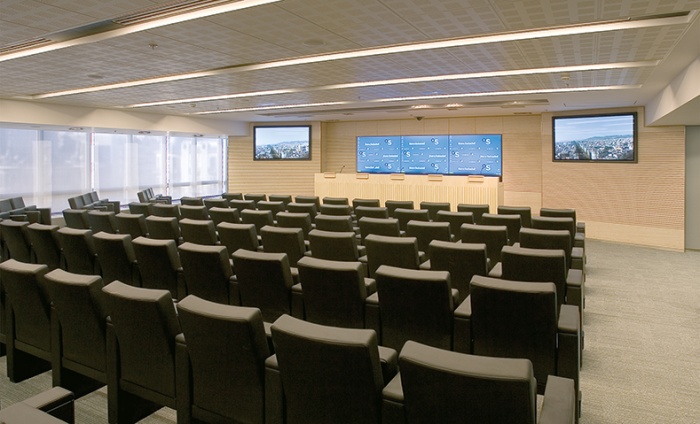 https://www.luxiona2020.mortensen.cat/projects/projects/office/Edifici Banc de Sabadell/banc-sabadell_1.jpg