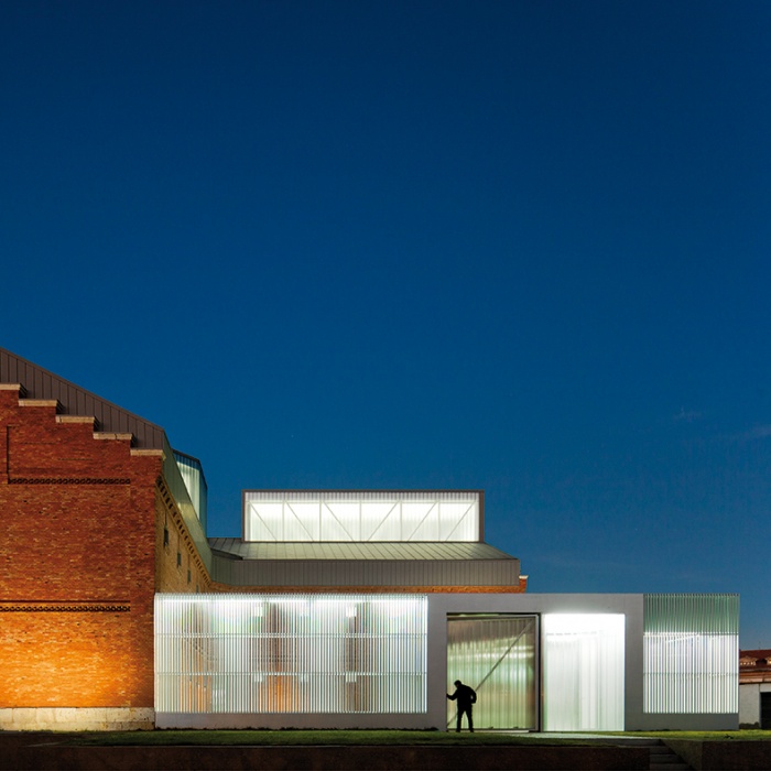 https://www.luxiona2020.mortensen.cat/projects/projects/arquitectural/Centro Civico Cultural - Palencia/centro-civico_5.jpg