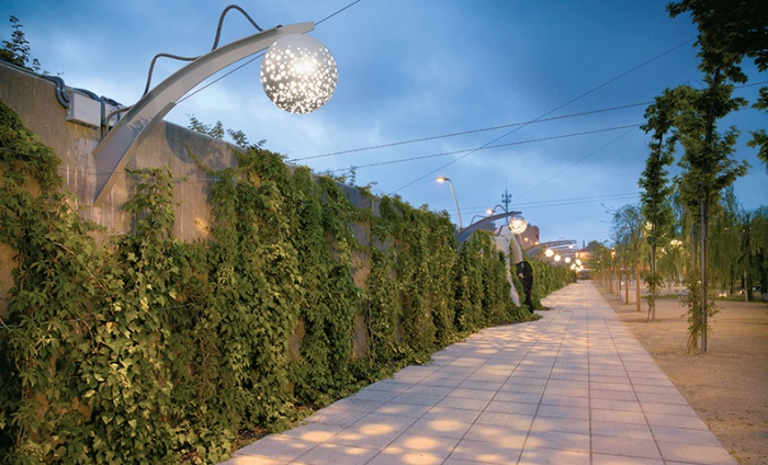 https://www.luxiona2020.mortensen.cat/projects/projects/urban/parc del poblenou/parc-poblenou_2.jpg