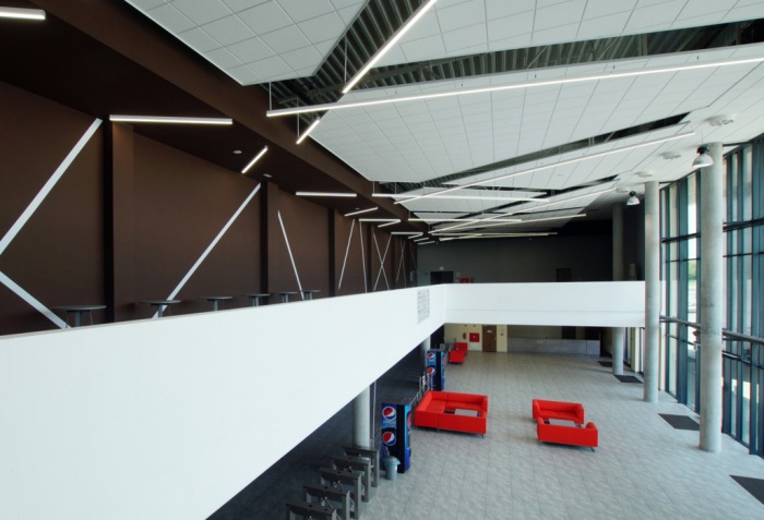https://www.luxiona2020.mortensen.cat/projects/projects/art/Centro de expo Bydgoszcz/Centro-de-exposiciones-de-Bydgoszcz-3.jpg