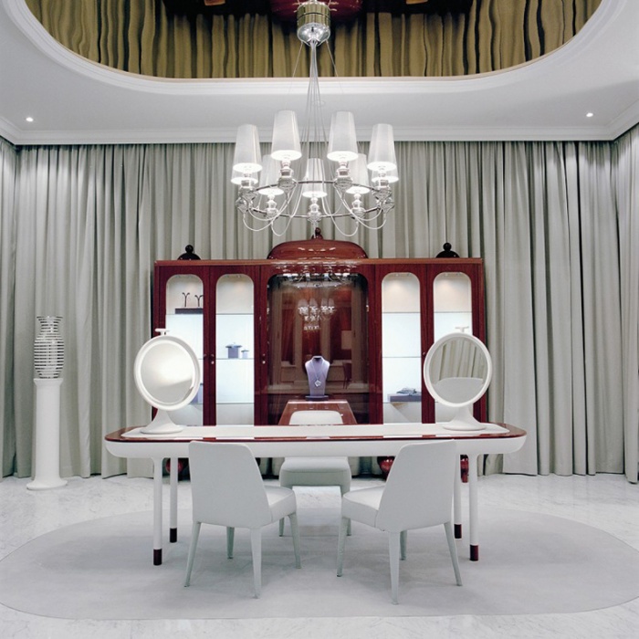 https://www.luxiona2020.mortensen.cat/projects/projects/retail/faberge salon/faberge_1.jpg