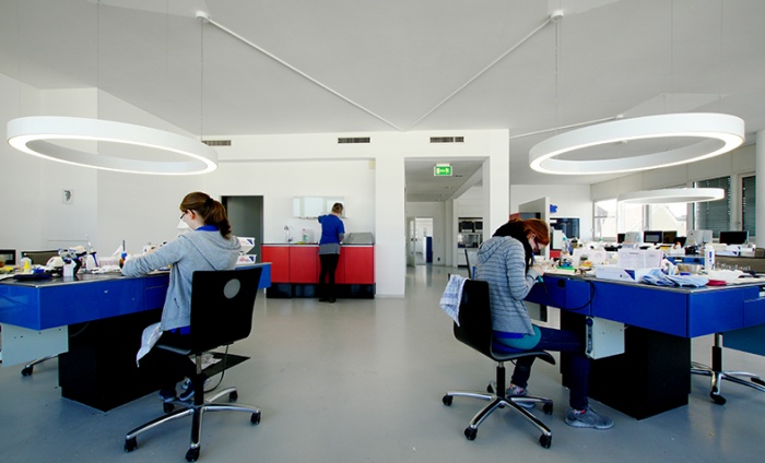 https://www.luxiona2020.mortensen.cat/projects/projects/health care/Muller Dental-technik Berlin/muller_dental_technik_3.jpg