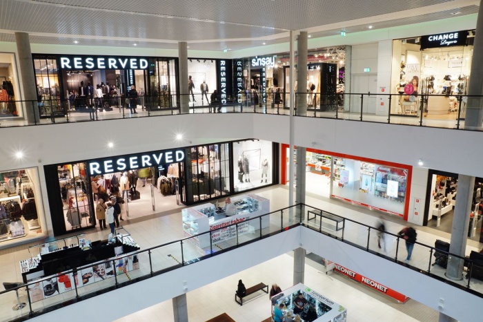 https://www.luxiona2020.mortensen.cat/projects/projects/retail/Centro comercial Corso/corso-2.jpg