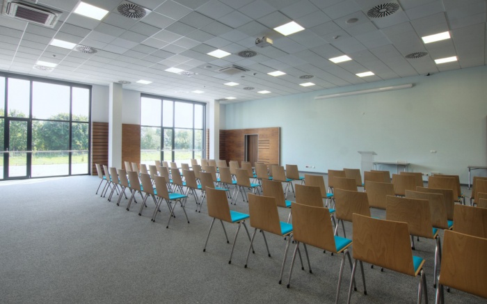 https://www.luxiona2020.mortensen.cat/projects/projects/art/Centro de expo Bydgoszcz/Centro-de-exposiciones-de-Bydgoszcz-5.jpg