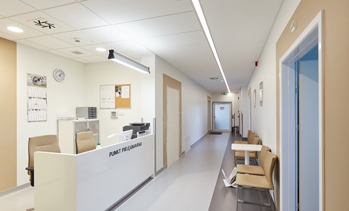 https://www.luxiona2020.mortensen.cat/projects/projects/health care/Jolly Med/Jolly_Med_Warszawa_1.jpg
