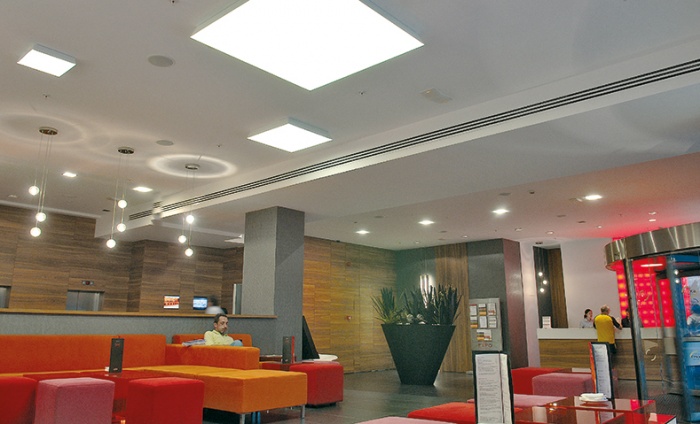 https://www.luxiona2020.mortensen.cat/projects/projects/hospitality/Expo Hotel/expohotel_3.jpg